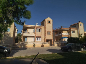 One Floor in a Villa in Noarth Coast on the Sea